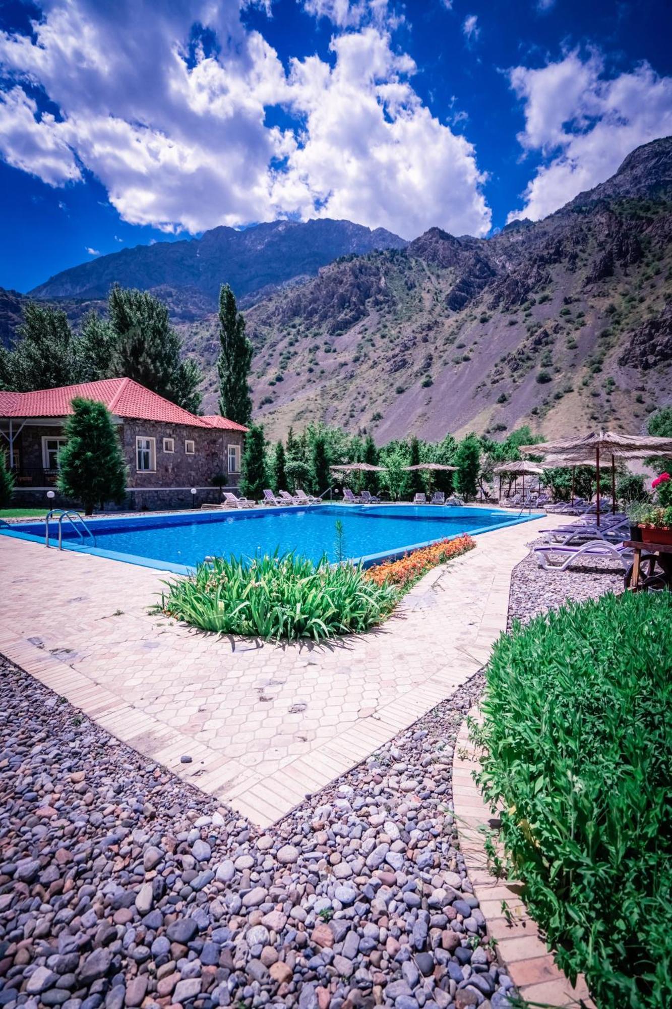 Chatcal Mountains Resort Burchmulla 외부 사진