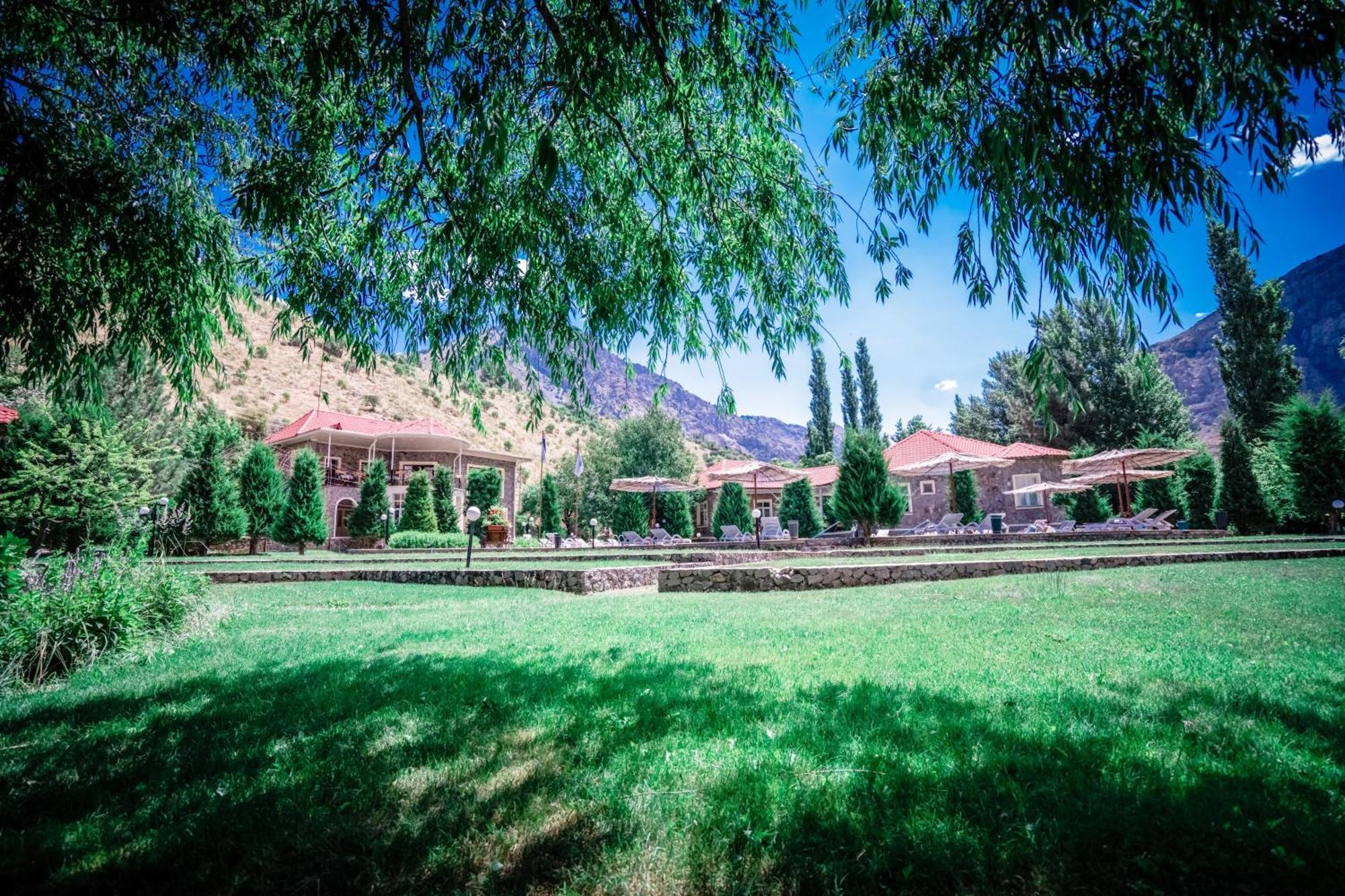 Chatcal Mountains Resort Burchmulla 외부 사진