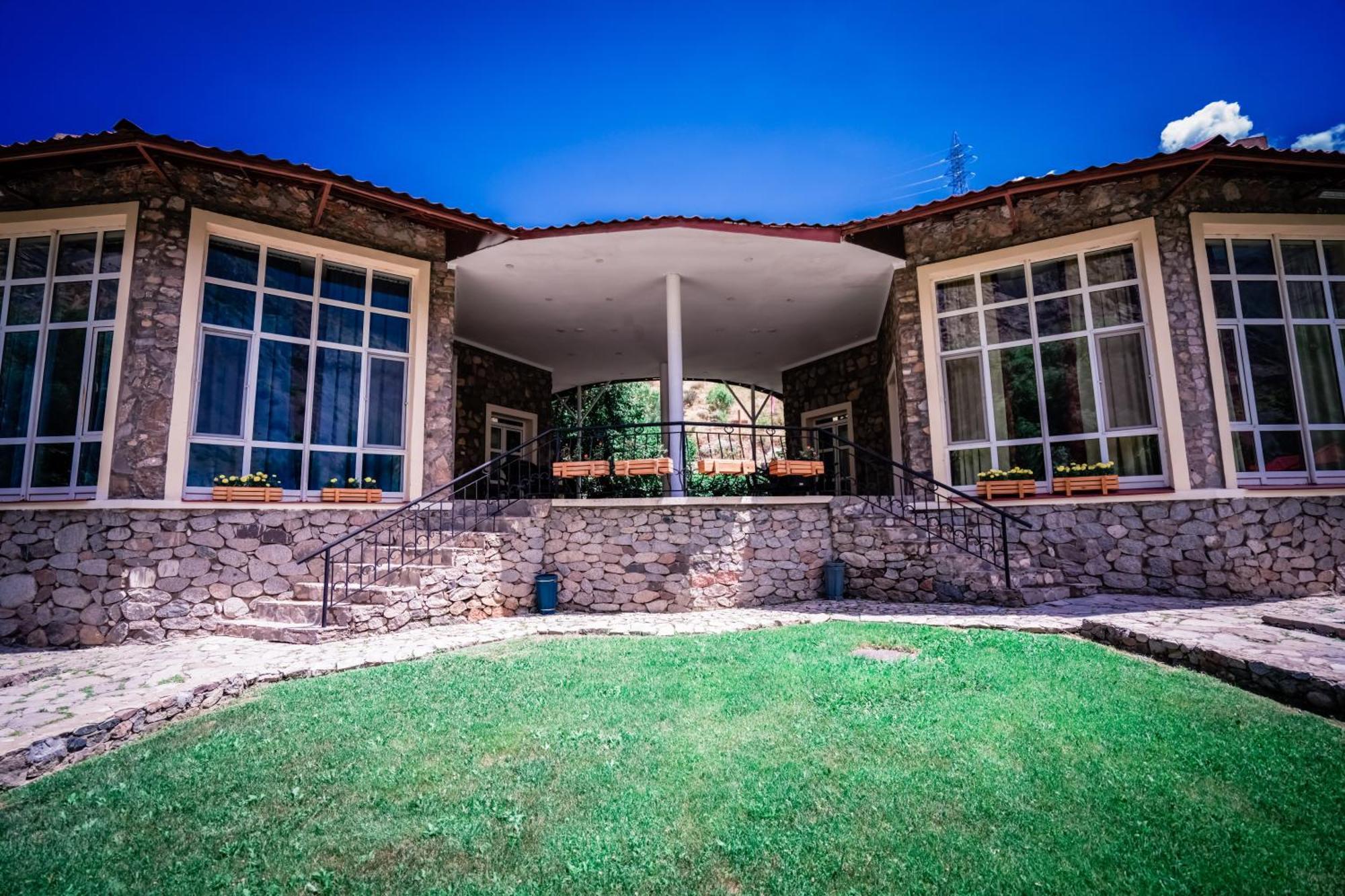 Chatcal Mountains Resort Burchmulla 외부 사진